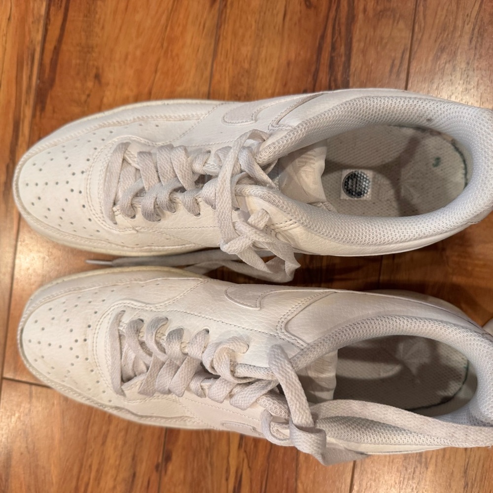 Nike White Women's Sneakers